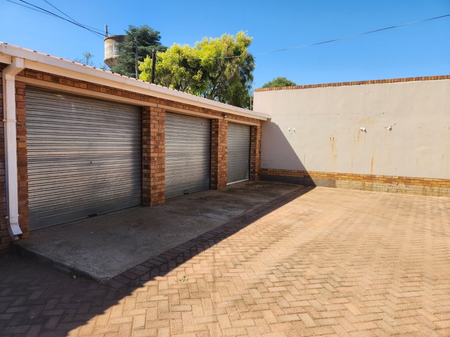 3 Bedroom Property for Sale in Stilfontein Ext 4 North West